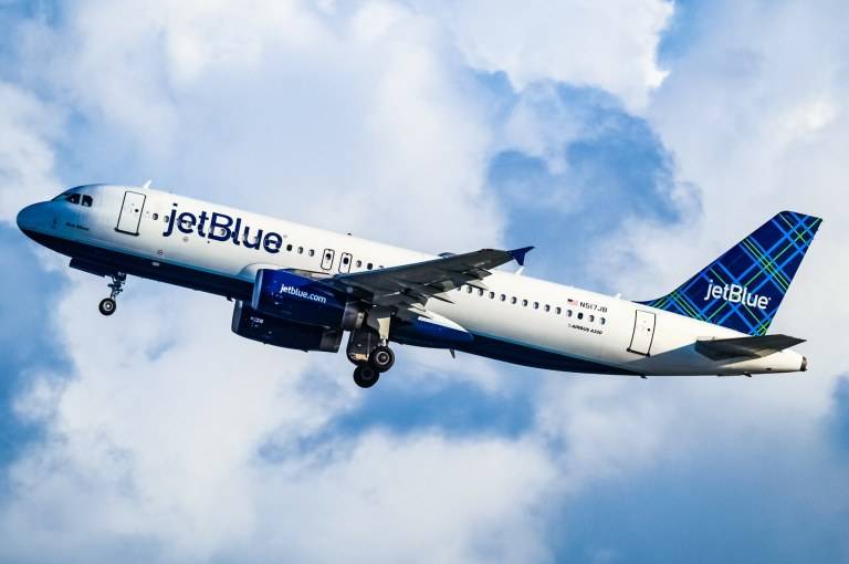 JetBlue Customer Service Contacts